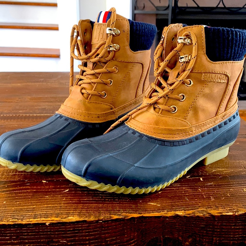 Tommy Hilfiger rain boots. Never worn.